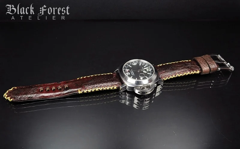 Gepolstertes handgefertigtes Uhrenarmband 24mm/22mm aus Kröten-/Froschleder mit Tribal-Naht DE463 – Bild 4