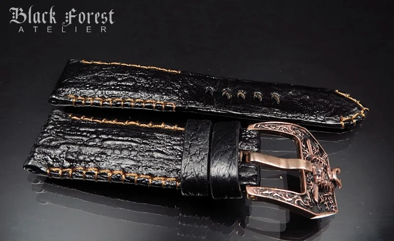 Gepolstertes handgefertigtes Uhrenarmband 24mm/22mm aus Kröten-/Froschleder mit Tribal-Naht DE466 – Bild 3