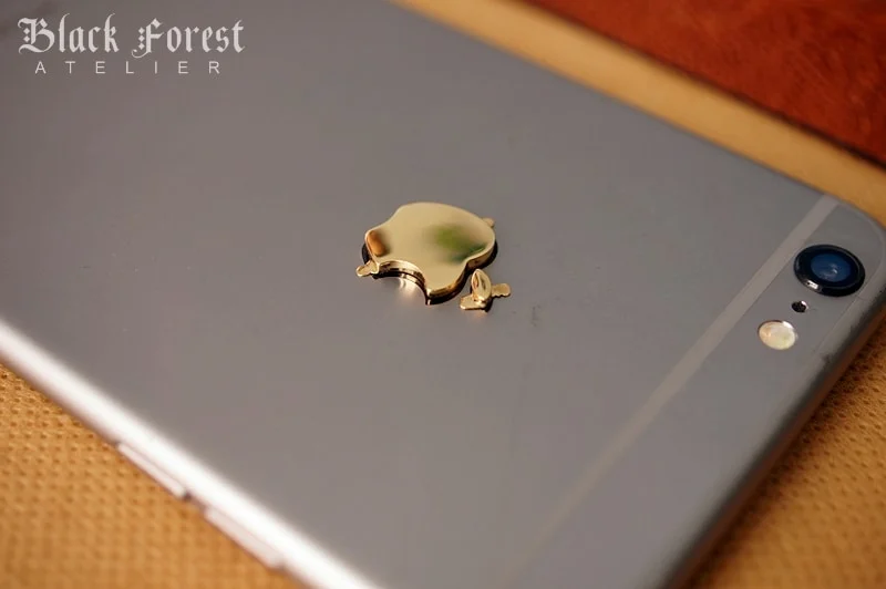 Apple-Logo aus massivem Gold 8kt 333 für Aufkleber aus exotischem Leder – Bild 4