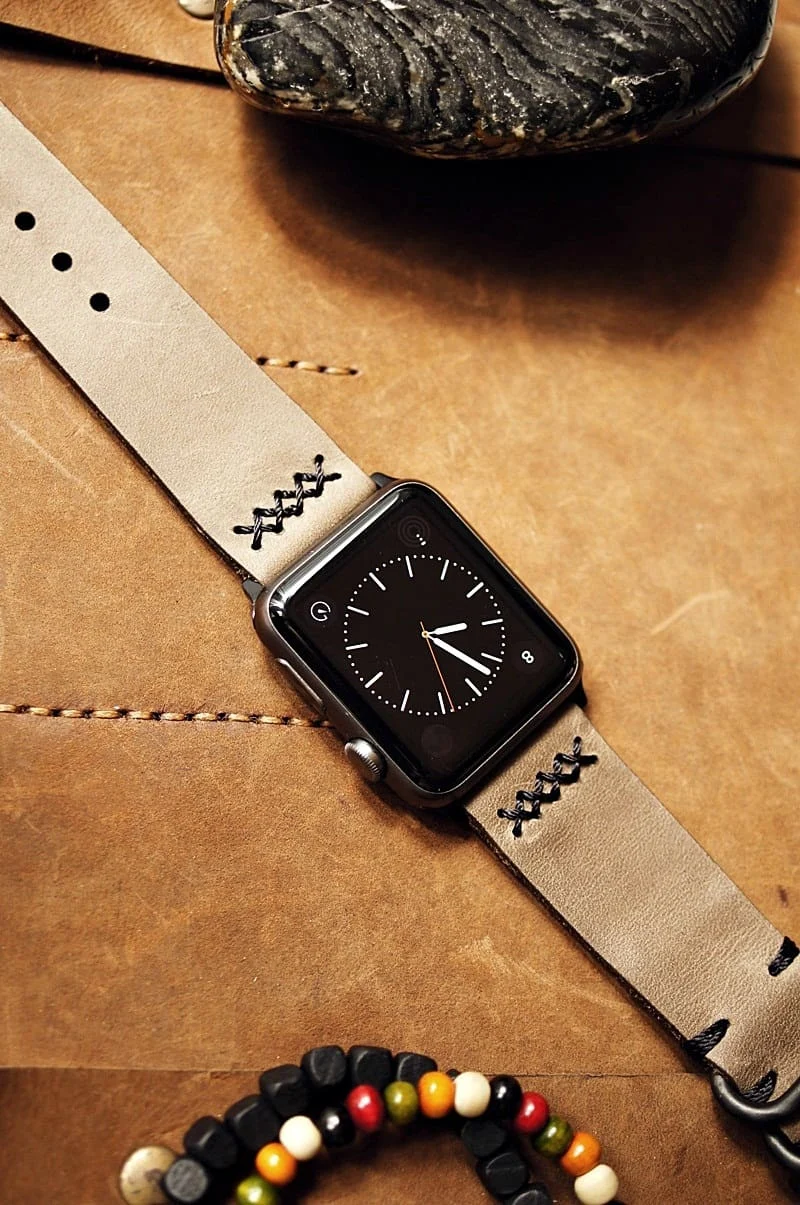 Maßanfertigung: NATO-Uhrenarmband aus Vintage-Leder inkl. Bandadapter und Schließe für Apple Watch (oder Sport) 42mm oder 38mm AW-NATO-BF08A-D3 – Bild 5