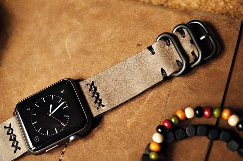 Maßanfertigung: NATO-Uhrenarmband aus Vintage-Leder inkl. Bandadapter und Schließe für Apple Watch (oder Sport) 42mm oder 38mm AW-NATO-BF08A-D3 – Bild 2
