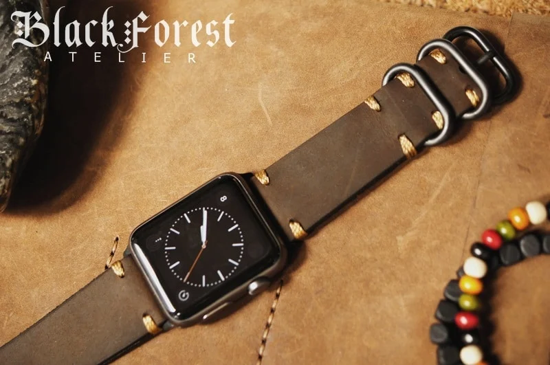 Maßanfertigung: NATO-Uhrenarmband aus Vintage-Leder inkl. Bandadapter und Schließe für Apple Watch (oder Sport) 42mm oder 38mm AW-NATO-BF15-D5 – Bild 4
