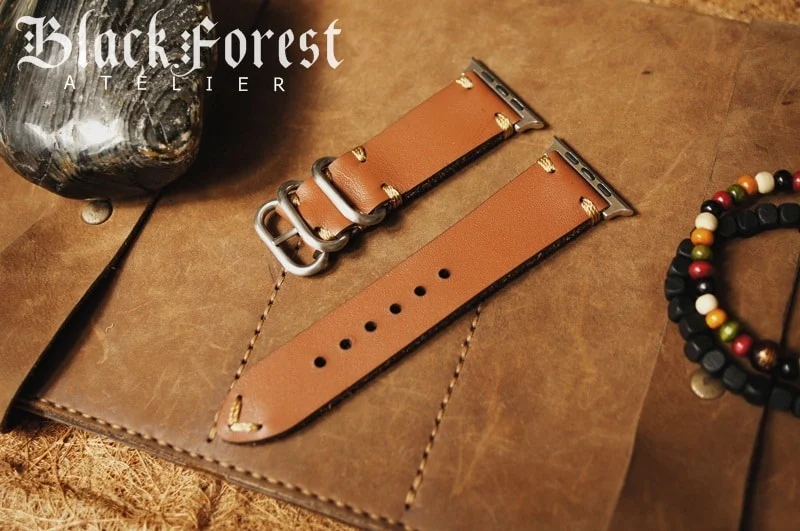 Maßanfertigung: NATO-Uhrenarmband aus Vintage-Leder inkl. Bandadapter und Schließe für Apple Watch (oder Sport) 42mm oder 38mm AW-NATO-BF20-D60