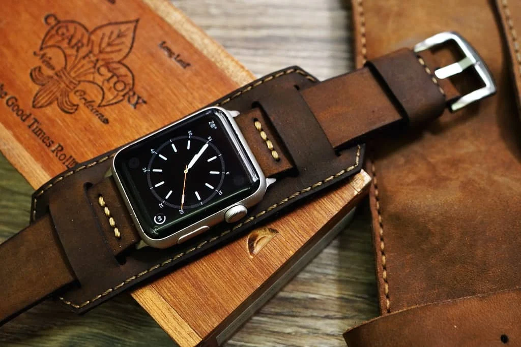 AWBF03-D5 CUFF handgefertigt Leder Cuff Band incl. Lugs Adapter für Apple Watch 1 Serie und 2 Serie (oder Apple Watch Sport) 42mm oder 38mm – Bild 2