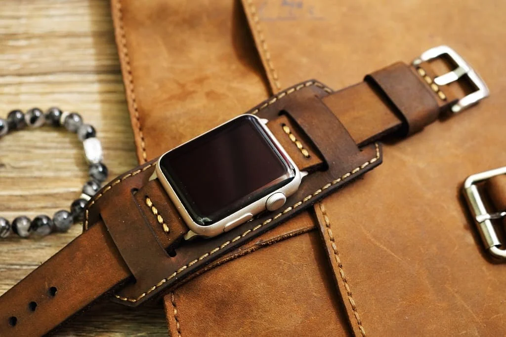 AWBF03-D5 CUFF handgefertigt Leder Cuff Band incl. Lugs Adapter für Apple Watch 1 Serie und 2 Serie (oder Apple Watch Sport) 42mm oder 38mm – Bild 4