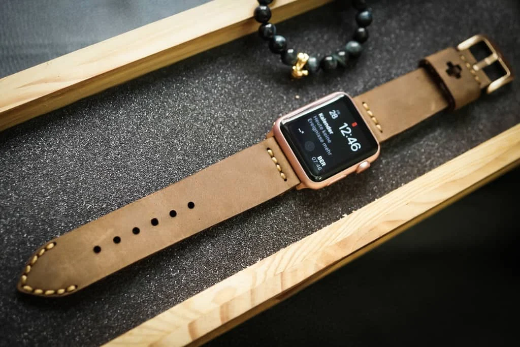 AWBF03-D48 Gold handgefertigt Vintage Leder Uhrenarmband incl. Lugs Adapter für Apple Watch 1 Serie und 2 Serie (oder Apple Watch Sport) 42mm oder 38mm – Bild 4