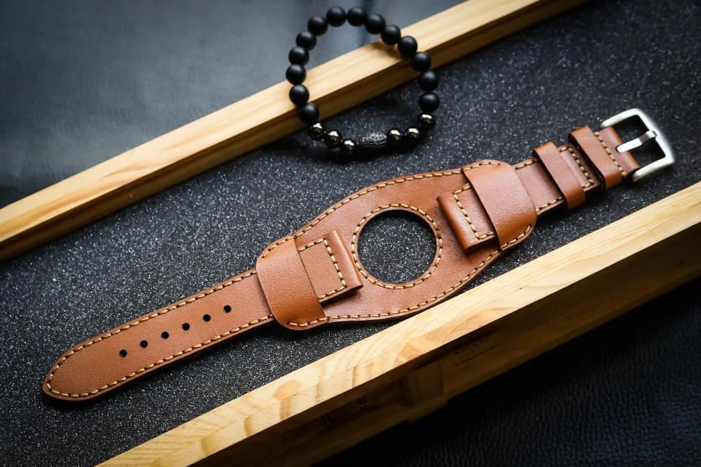 AWBF009-D60 Cuff handgefertigt Vintage Leder Uhrenarmband incl. Lugs Adapter für Apple Watch 1 Serie und 2 Serie (oder Apple Watch Sport) 42mm oder 38mm – Bild 6