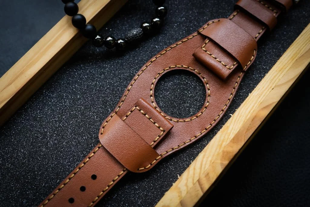 AWBF009-D60 Cuff handgefertigt Vintage Leder Uhrenarmband incl. Lugs Adapter für Apple Watch 1 Serie und 2 Serie (oder Apple Watch Sport) 42mm oder 38mm – Bild 7