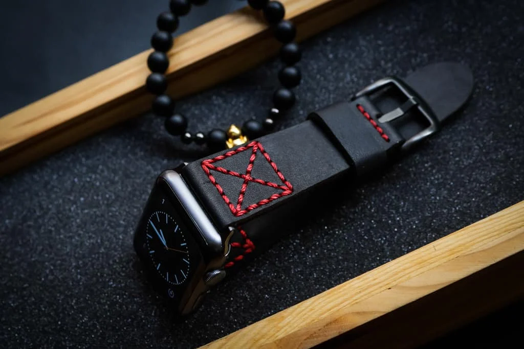 AWBF14-D123-RED handgefertigt Vintage Leder Uhrenarmband incl. Lugs Adapter für Apple Watch 1 und 2 (oder Apple Watch Sport) 42mm oder 38mm – Bild 5