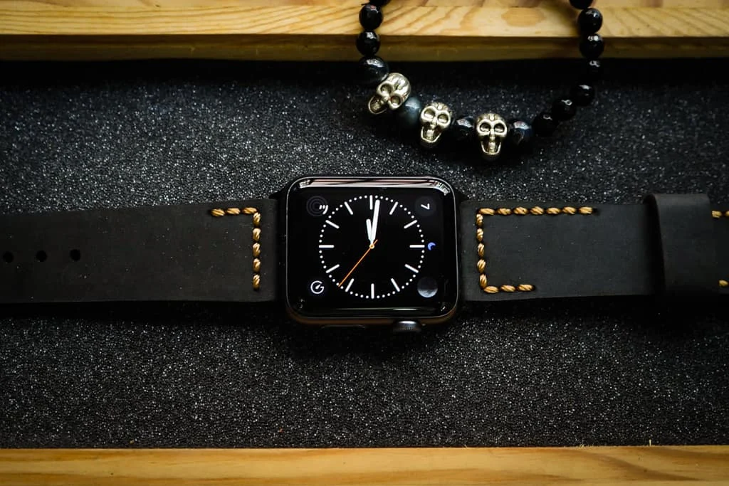 AWBF2626-D123 Gold Red handgefertigt Vintage Leder Uhrenarmband für Apple Watch Serie 1,2,3,4,5,6,7,8,Ultra,SE Uhrenarmband Band – Bild 3