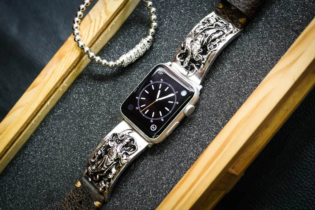 Guan Yu Silver Plated Pendants Apple Watch Strap Band for Series 123456 SE , 38/40mm or 42/44mm , Panerai, Seiko , Rolex – image 5