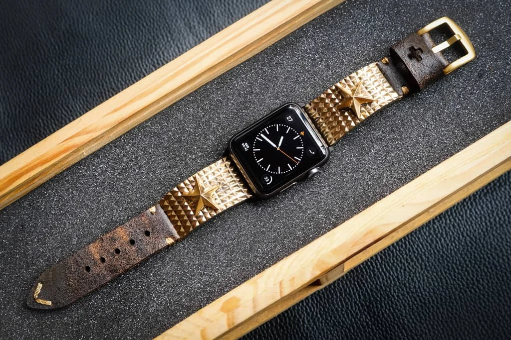 Lucky Star Yellow Bronze Pendants Apple Watch Strap Band (Silver Plated , Yellow Bronze, Pink Bronze ) for Series 123456 , 38/40mm or 42/44mm , Panerai, Seiko , Rolex