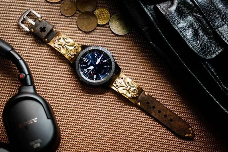 Fleur de Lis Yellow Bronze Pendants Cuff Strap for Samsung Galaxy Watch, Watch 3, Active 1,2 Gear S2,S3/ Apple Watch 123456 SE, Panerai, Seiko , Rolex