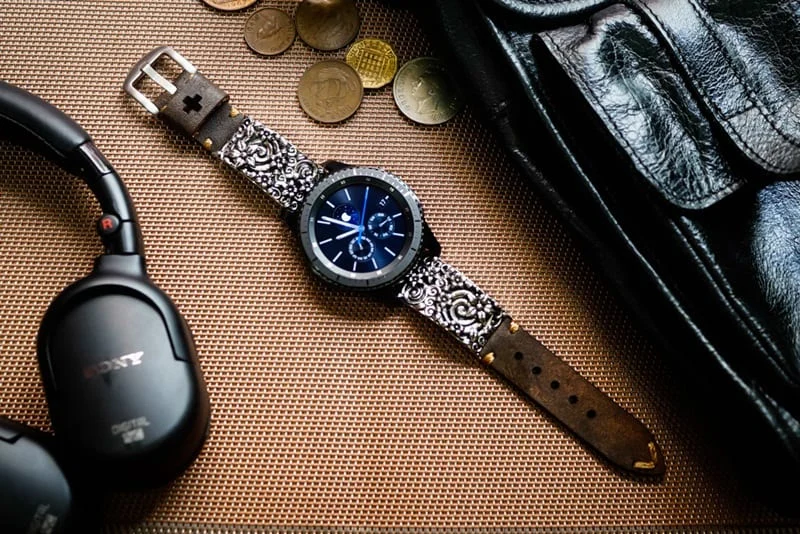 Sakura Blossom Silver Pendants Bracelet Strap for Samsung Gear S3 Frontier / Active 1,2 1,2 / Gear S2/ Apple Watch , Panerai, Seiko , Rolex